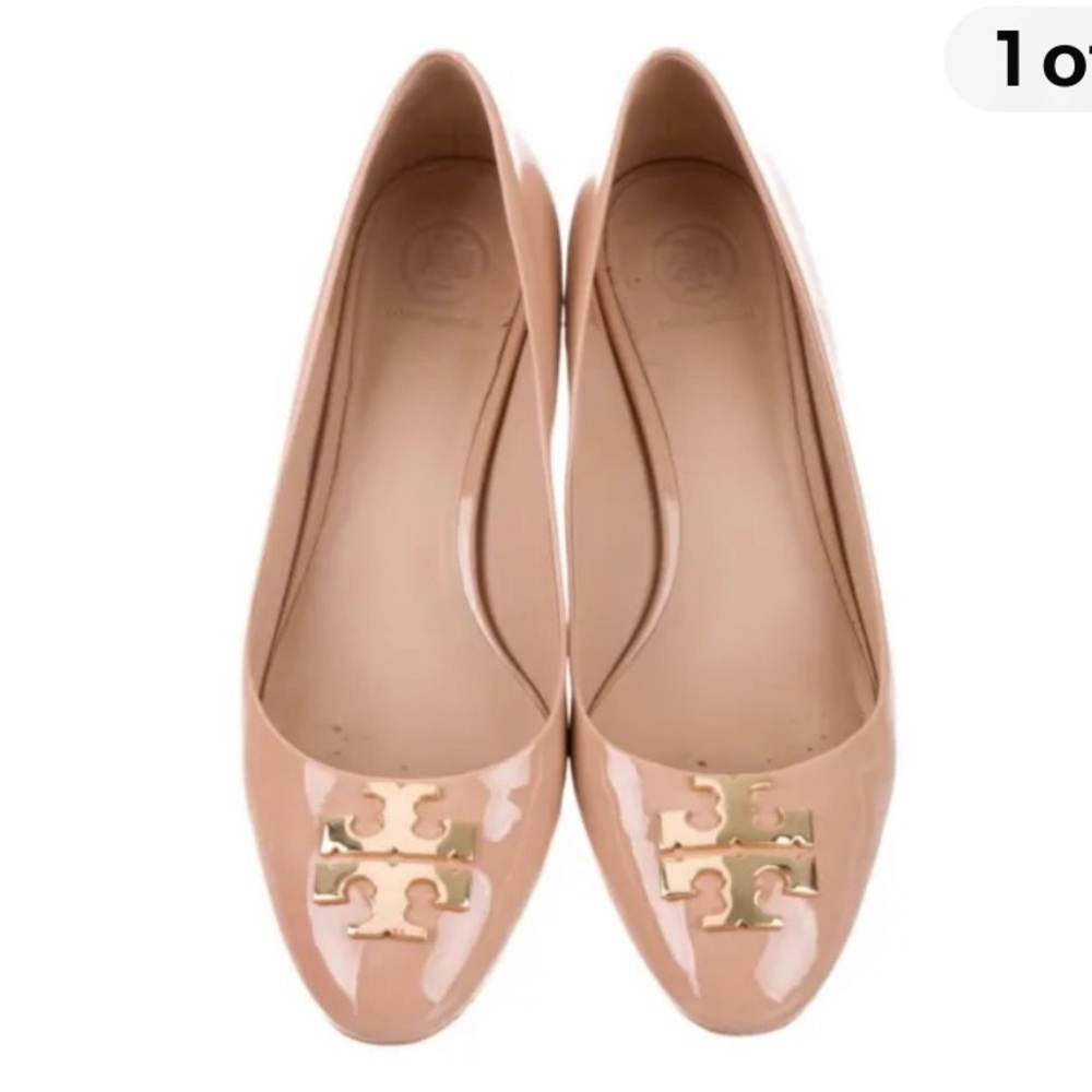 TORY BURCH PATENT LEATHER RALEIGH PUMPS SIZE9 Beige